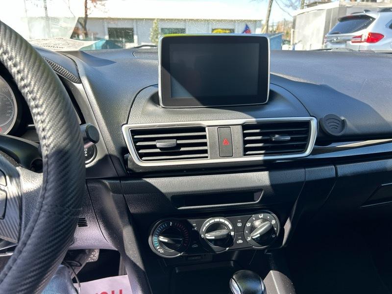 Mazda MAZDA3 i Sport AT 5-Door 2015