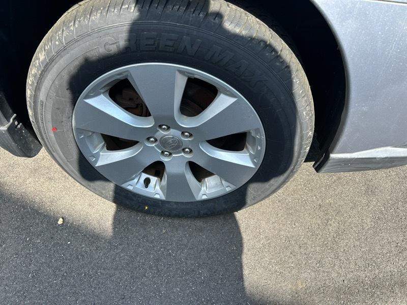 Subaru Outback 2.5i Premium 2012