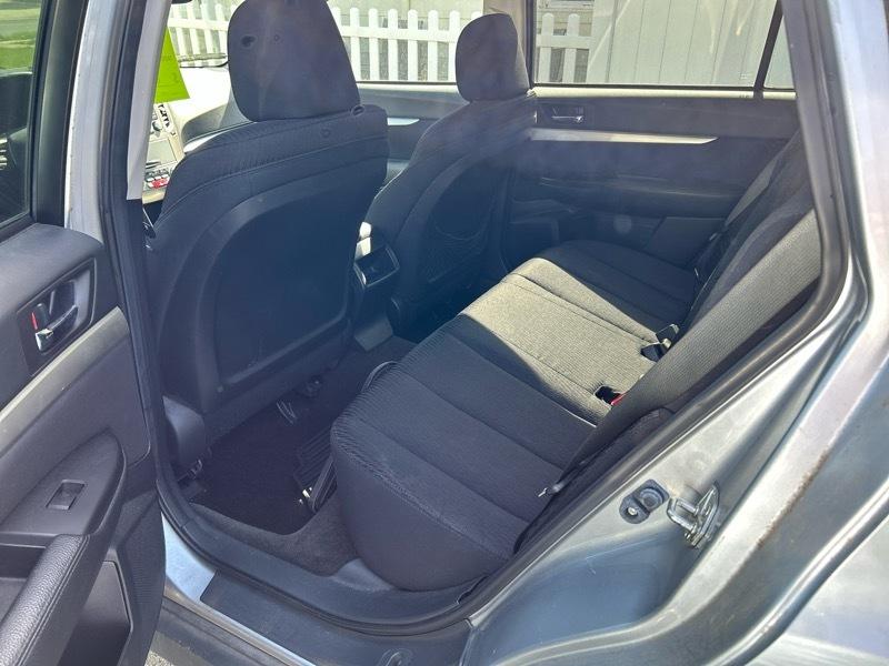 Subaru Outback 2.5i Premium 2012