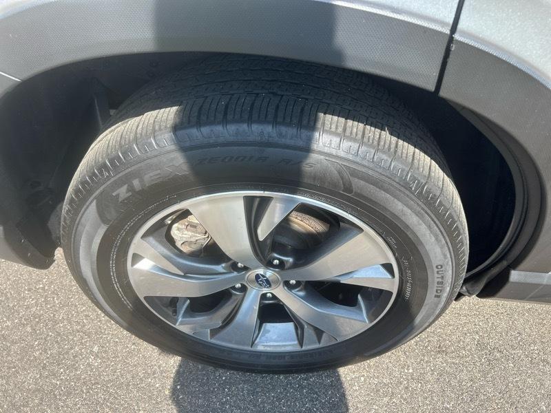 Subaru Ascent Premium 8-Passenger 2019