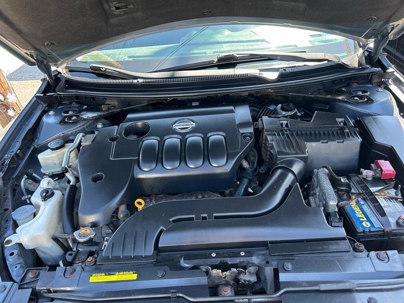 Nissan Altima 2.5 S Coupe 2010