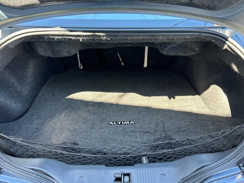 Nissan Altima 2.5 S Coupe 2010