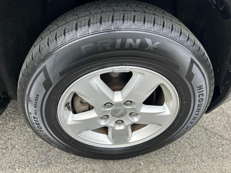 Jeep Grand Cherokee Laredo 4WD 2013