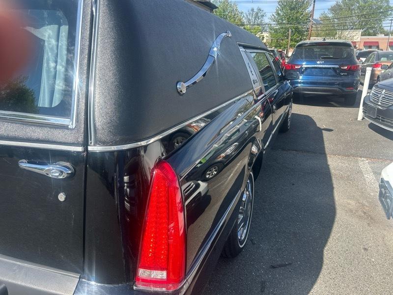 Cadillac Hearse Base 2008