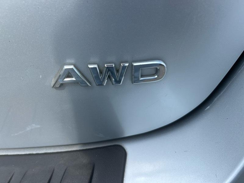 Nissan Rogue S AWD 2010