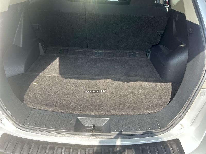 Nissan Rogue S AWD 2010