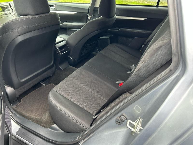 Subaru Outback 2.5i Premium 2013