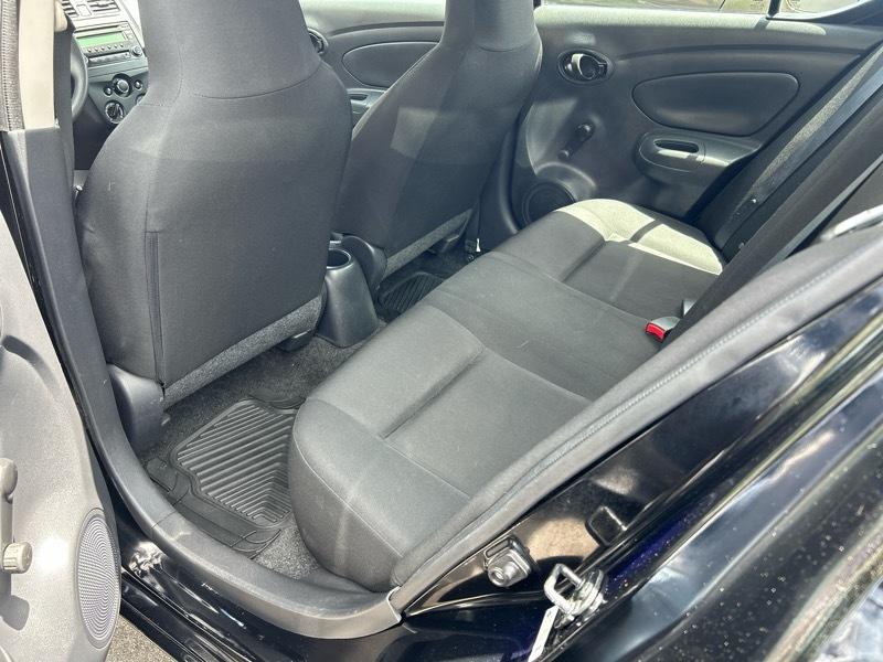 Nissan Versa 1.6 S 5M 2016