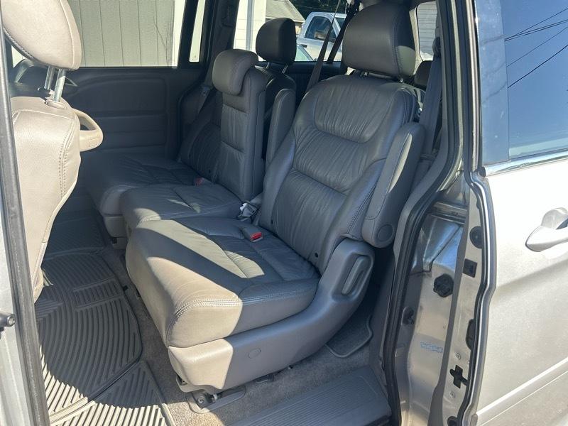 Honda Odyssey EX-L w/ DVD and Navigation 2010