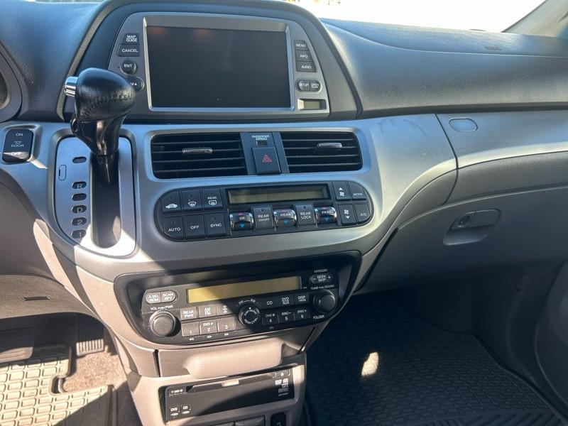 Honda Odyssey EX-L w/ DVD and Navigation 2010