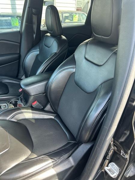 Jeep Cherokee Latitude Plus FWD 2019
