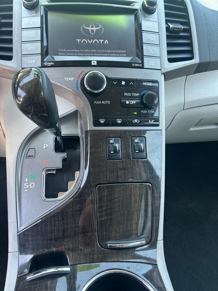 Toyota Venza XLE V6 AWD 2015