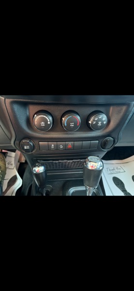 Jeep Wrangler Sport 4WD 2017