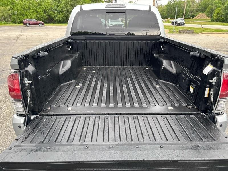 Toyota Tacoma Limited Double Cab V6 6AT 4WD 2022