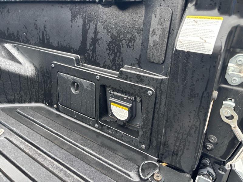 Toyota Tacoma Limited Double Cab V6 6AT 4WD 2022