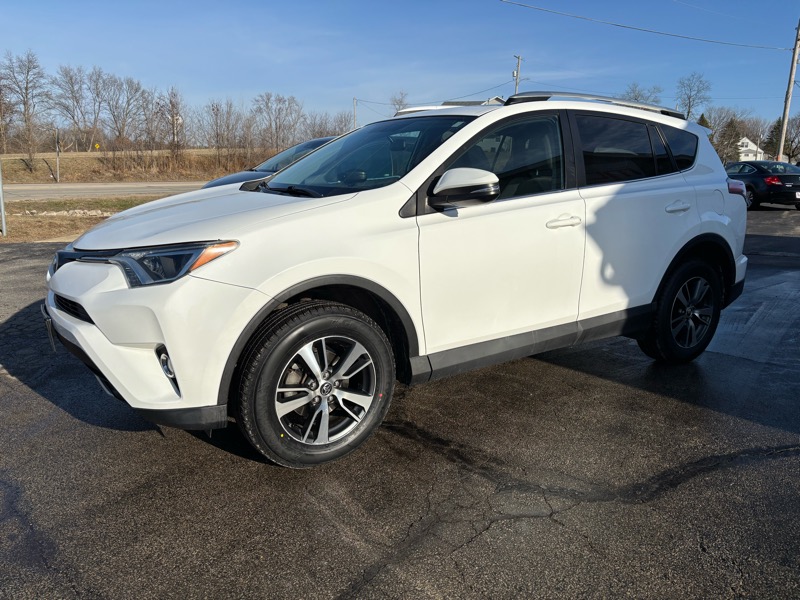 Toyota RAV4 XLE FWD 2016
