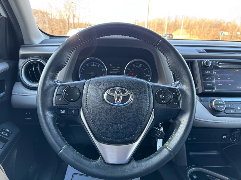 Toyota RAV4 XLE FWD 2016
