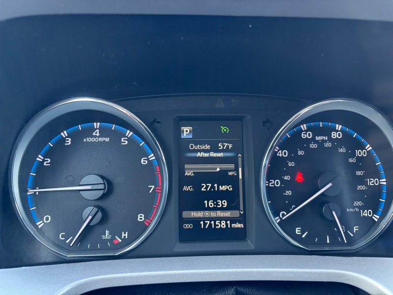 Toyota RAV4 XLE FWD 2016