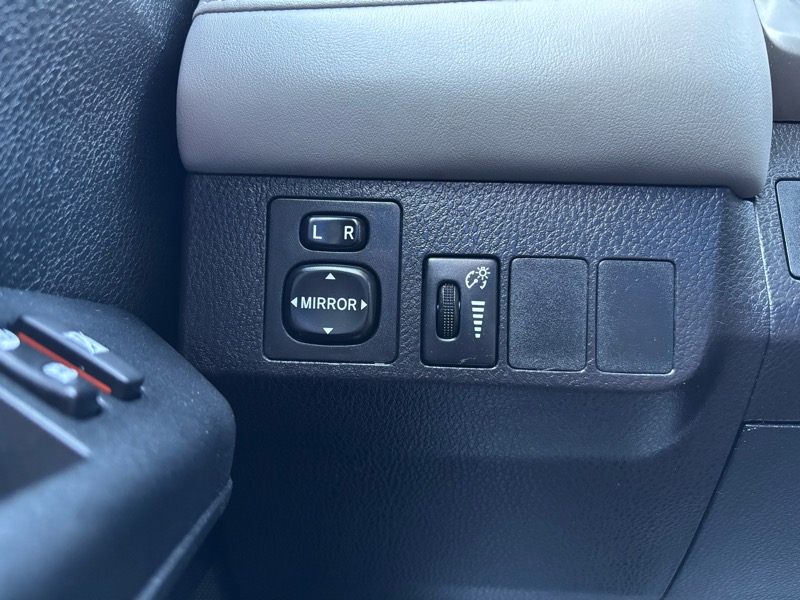 Toyota RAV4 XLE FWD 2016