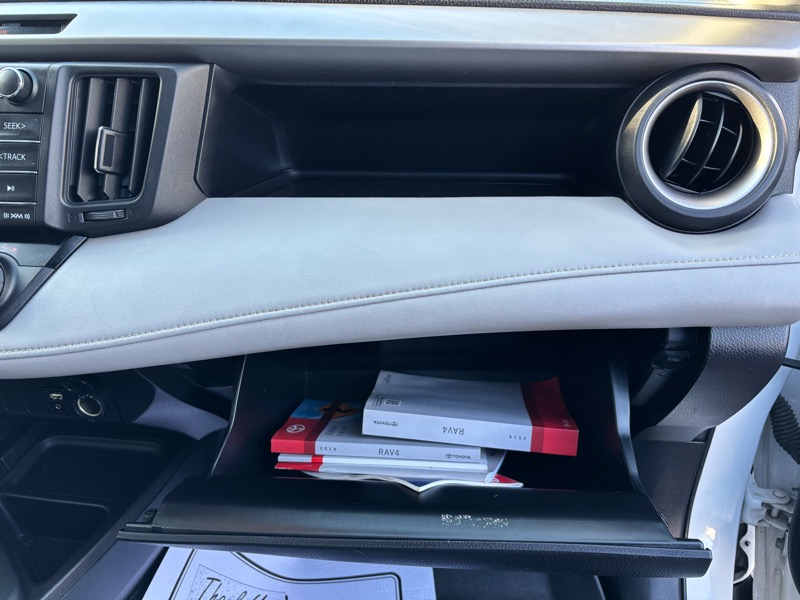 Toyota RAV4 XLE FWD 2016