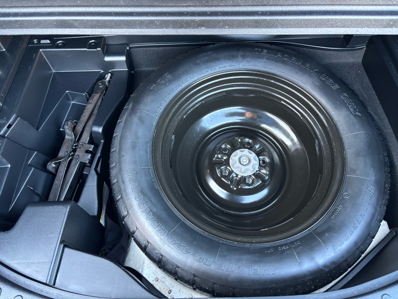 Toyota RAV4 XLE FWD 2016