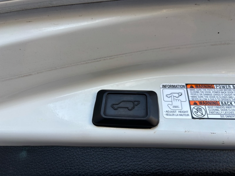 Toyota RAV4 XLE FWD 2016