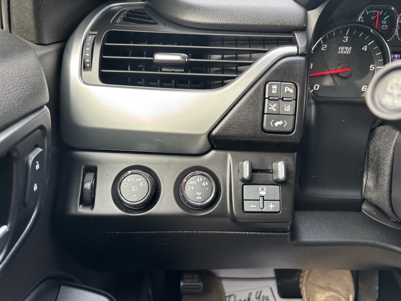 Chevrolet Suburban LTZ 1500 4WD 2015