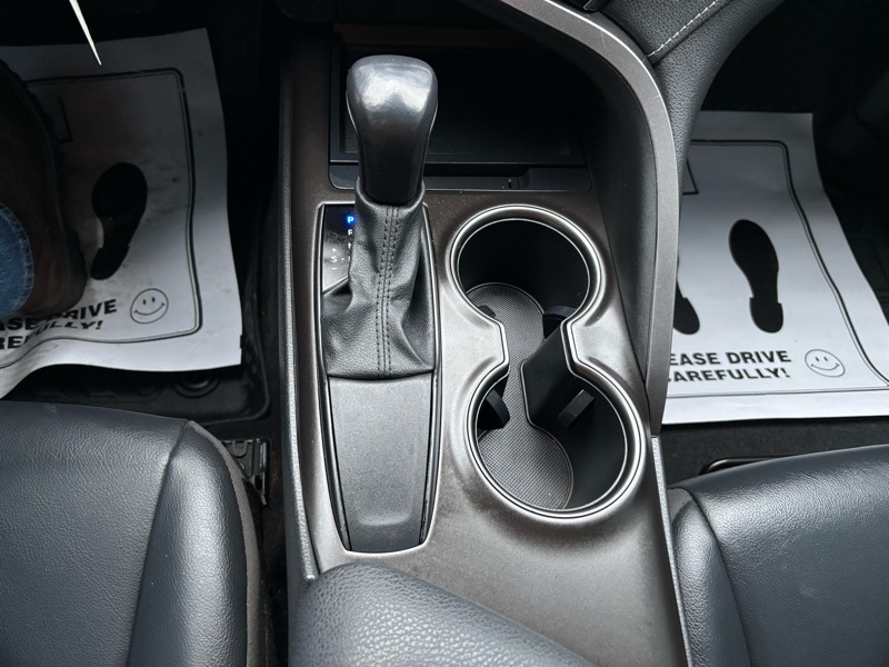 Toyota Camry SE 2021