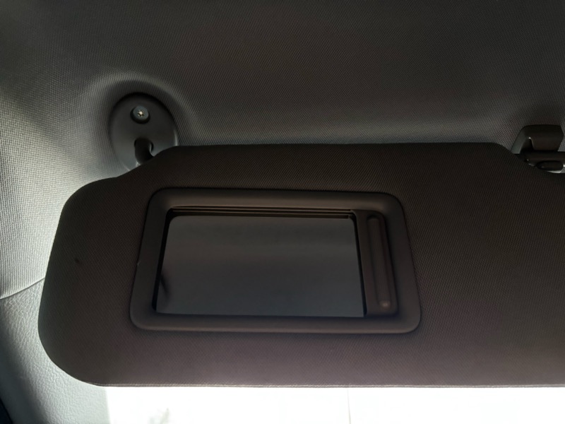 Toyota Camry SE 2021