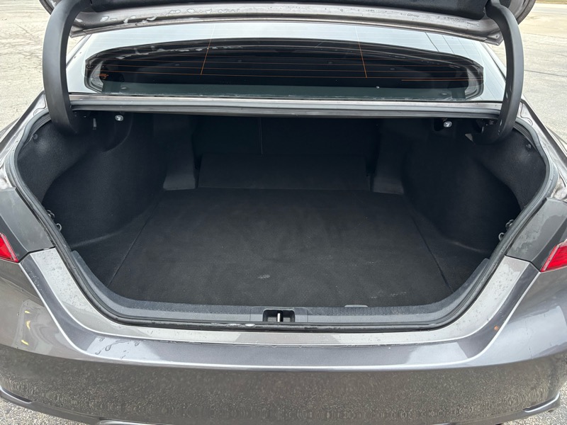 Toyota Camry SE 2021