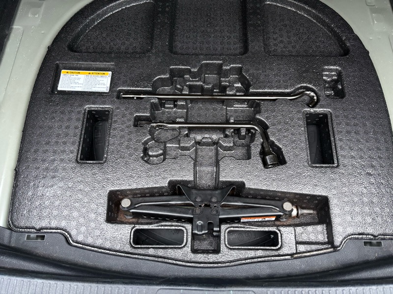 Toyota Camry SE 2021