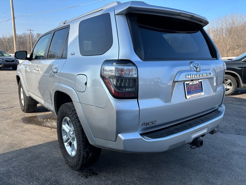 Toyota 4Runner SR5 4WD 2017