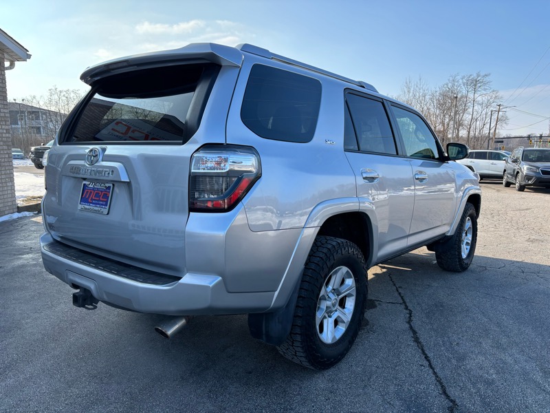 Toyota 4Runner SR5 4WD 2017