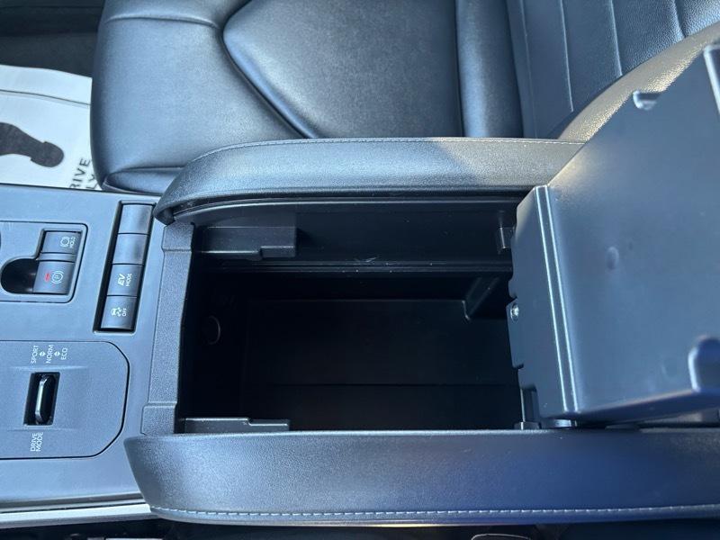 Toyota Highlander Hybrid XLE 2022