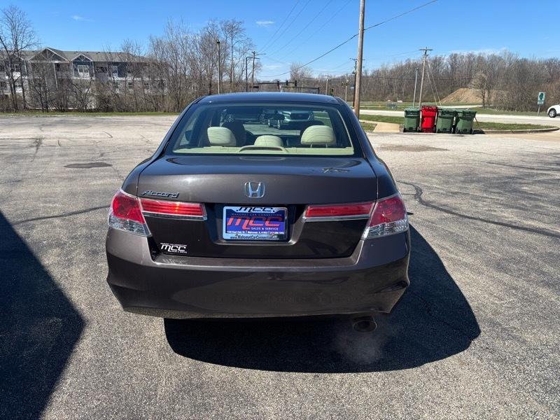 Honda Accord LX-P Sedan AT 2011
