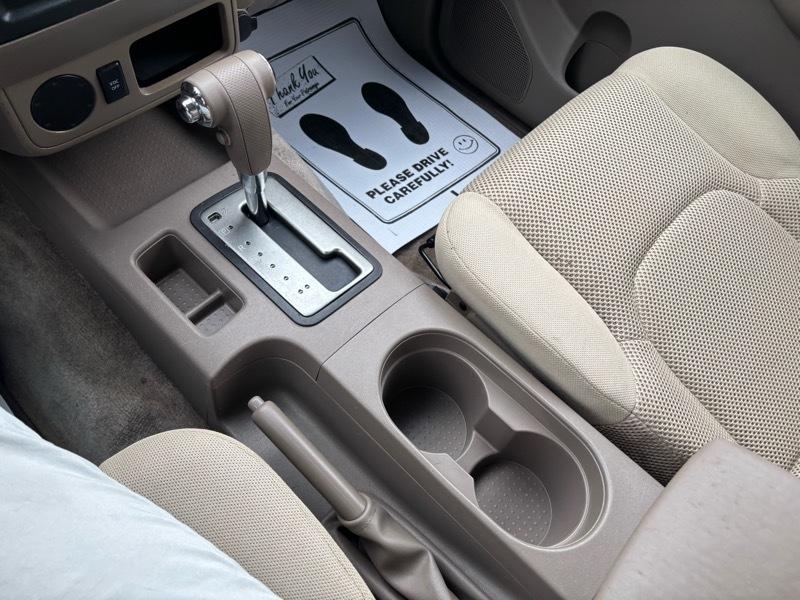 Nissan Frontier SE Crew Cab 2WD 2010