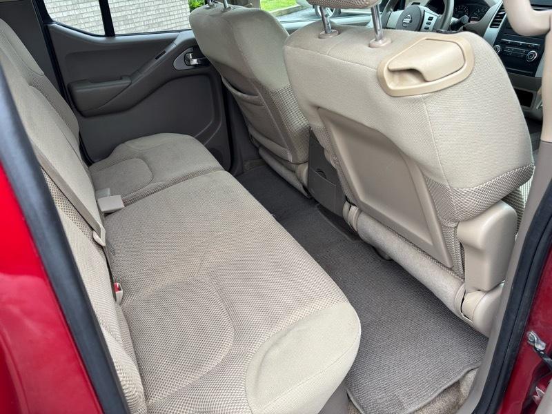 Nissan Frontier SE Crew Cab 2WD 2010