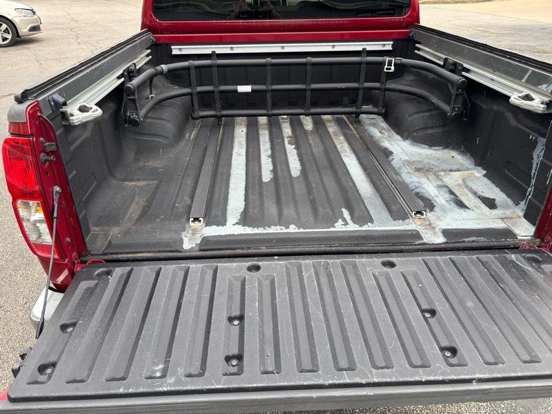 Nissan Frontier SE Crew Cab 2WD 2010