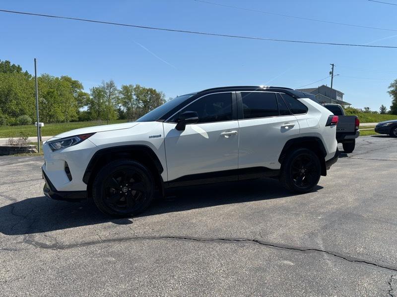 Toyota RAV4 Hybrid XSE AWD 2021