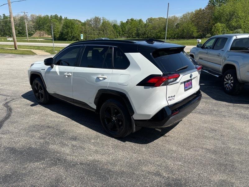 Toyota RAV4 Hybrid XSE AWD 2021