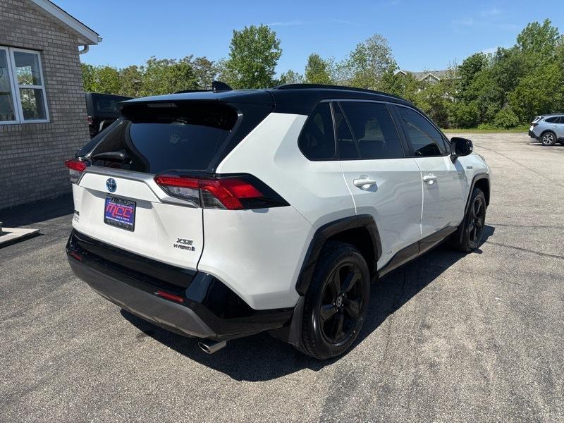 Toyota RAV4 Hybrid XSE AWD 2021
