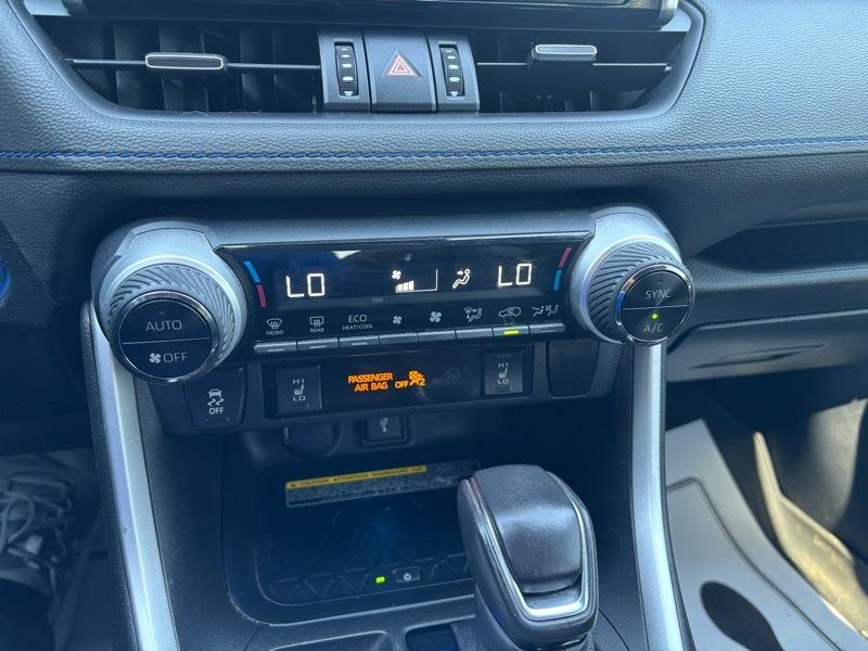 Toyota RAV4 Hybrid XSE AWD 2021