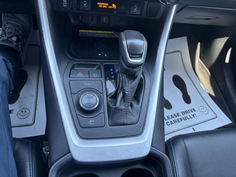 Toyota RAV4 Hybrid XSE AWD 2021