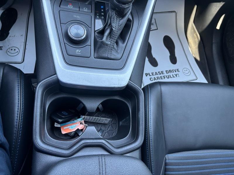 Toyota RAV4 Hybrid XSE AWD 2021