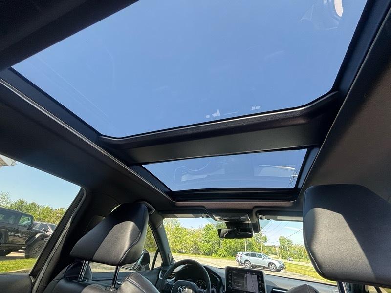 Toyota RAV4 Hybrid XSE AWD 2021