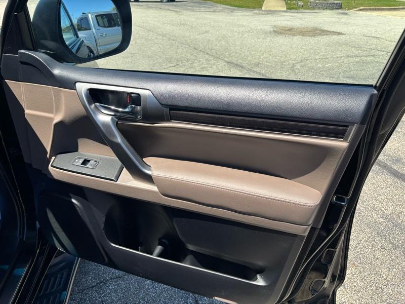 Lexus GX 460 Base 2022
