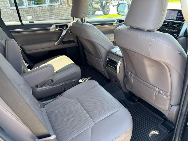 Lexus GX 460 Base 2022