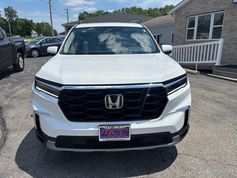 Honda Pilot Touring AWD 2025