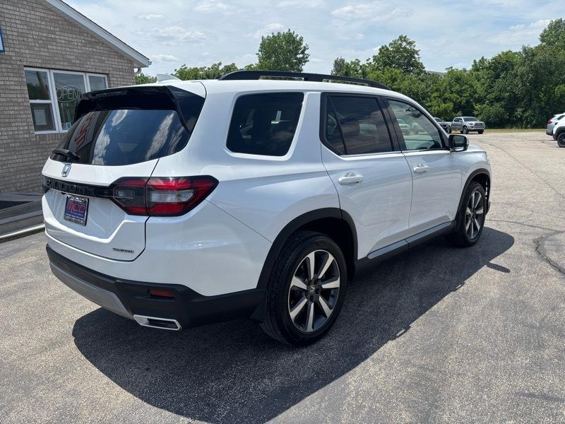 Honda Pilot Touring AWD 2025