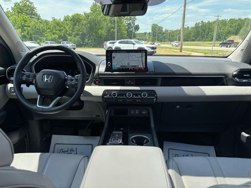 Honda Pilot Touring AWD 2025